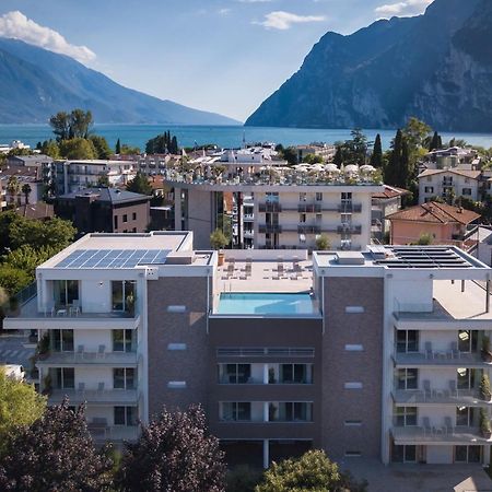 Aris Apartments & Sky Pool - Tonelli Hotels - Adult Friendly Riva del Garda Exterior photo