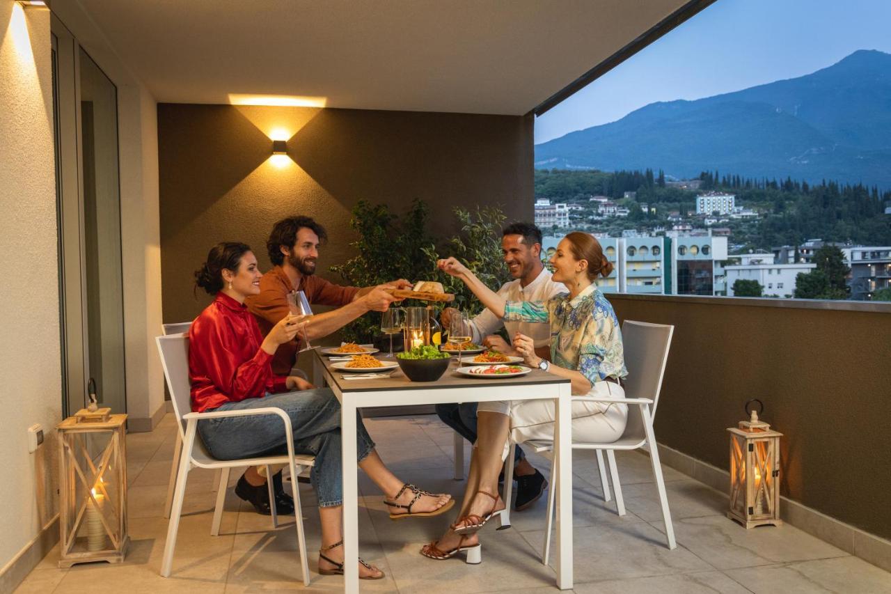 Aris Apartments & Sky Pool - Tonelli Hotels - Adult Friendly Riva del Garda Exterior photo
